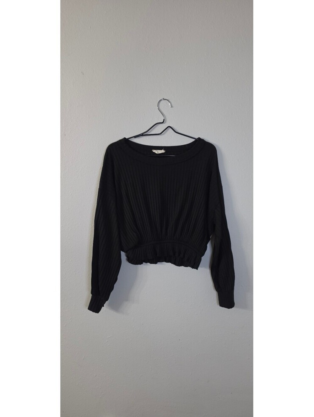 Altered State Black Ribbed Cropped Top Long Sleeve Size Medium